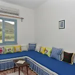 Lipsos بيت ضيافة 2*