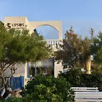 بيت ضيافة Lipsos Yeniliman