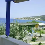 بيت ضيافة Lipsos Yeniliman