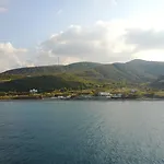 Lipsos بيت ضيافة 2*