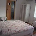 Lipsos بيت ضيافة Yeniliman