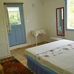 بيت ضيافة Lipsos Yeniliman
